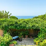 Villa La Bouganville - House With Garden And Sea View Geremèas
