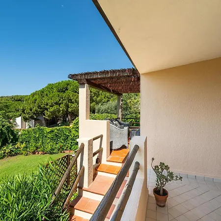 La Bouganville - House With Garden And Sea View Geremèas