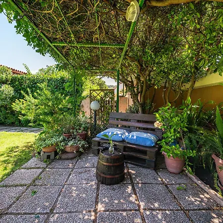 Vila La Bouganville - House With Garden And Sea View