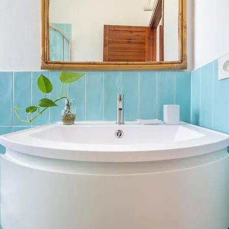 Villa La Bouganville - House With Garden And Sea View